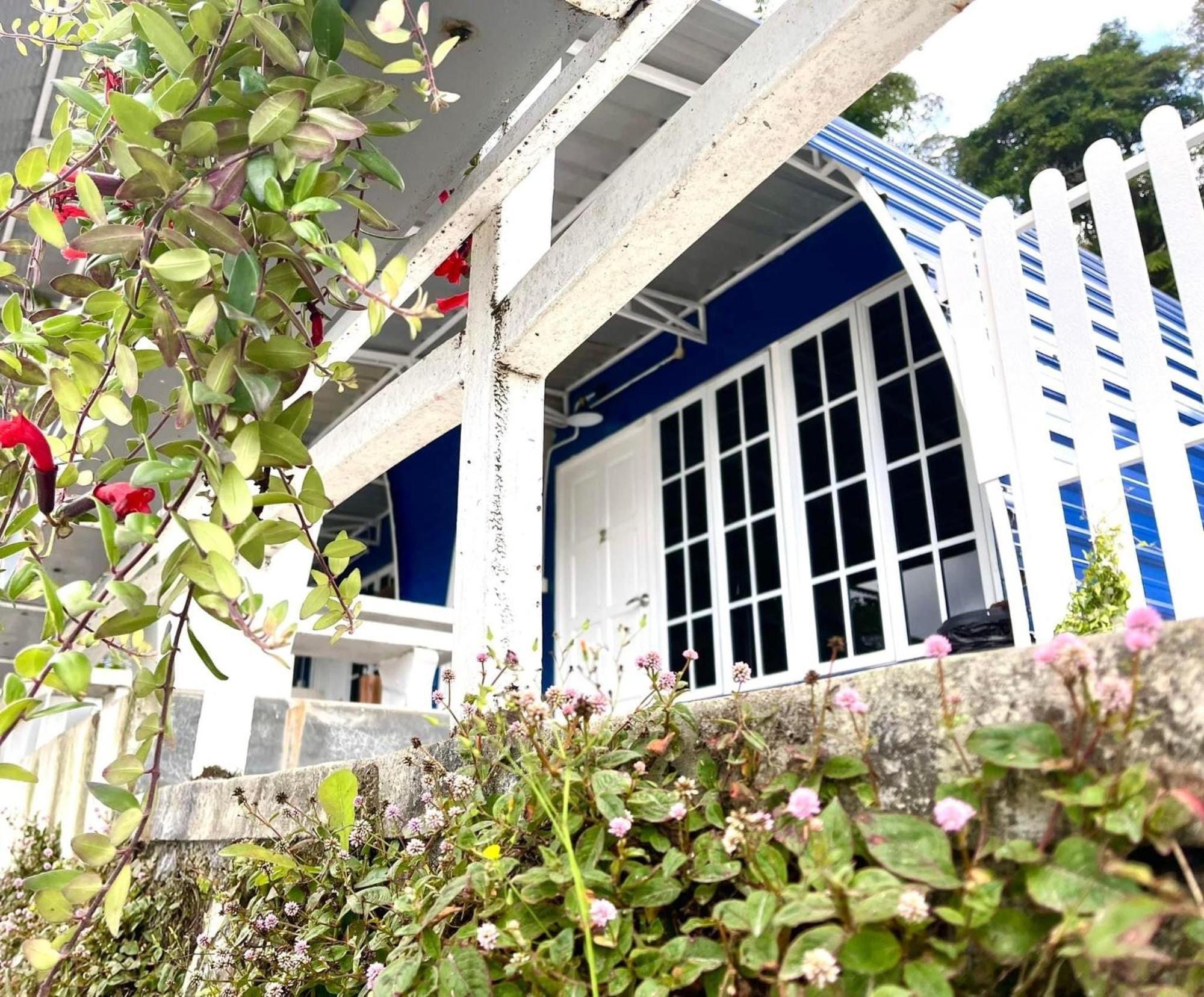 Blue Cabins By Pfordten Cottage Cameron Highlands Kültér fotó