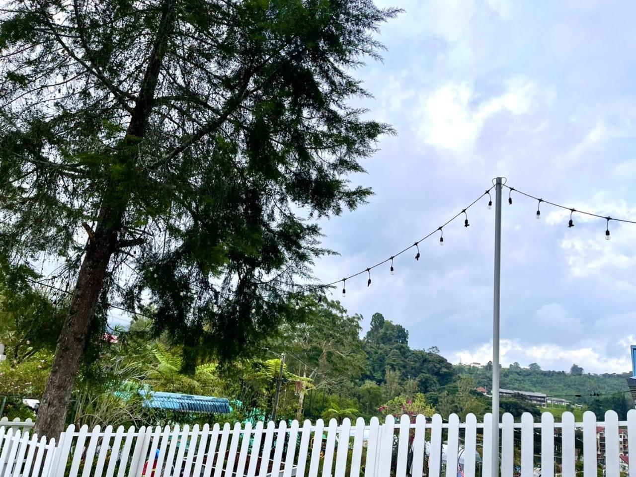 Blue Cabins By Pfordten Cottage Cameron Highlands Kültér fotó