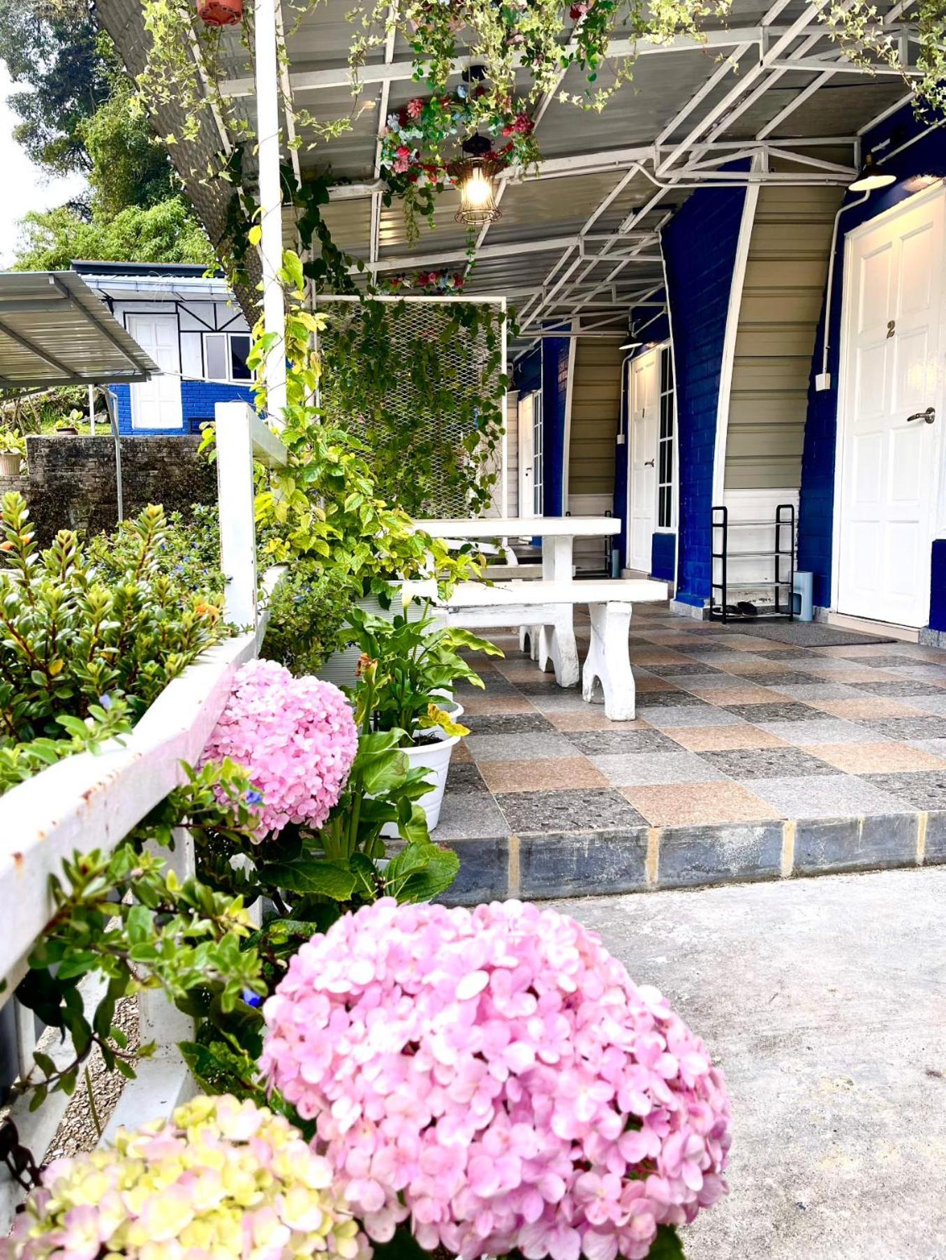 Blue Cabins By Pfordten Cottage Cameron Highlands Kültér fotó